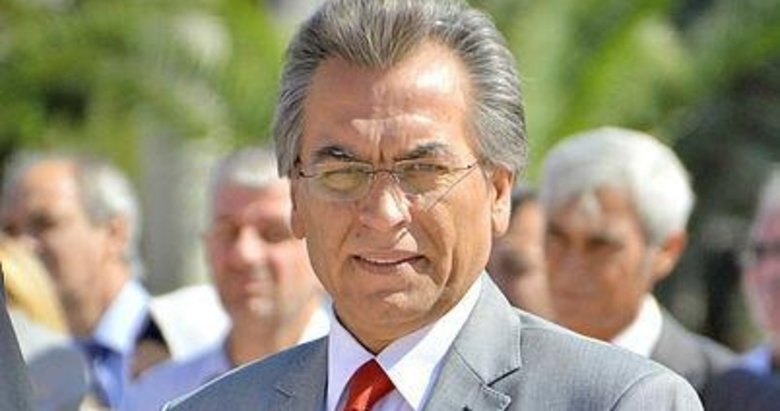 CHP’li Başkan İsmail Uygur’dan 1. derece torpil! Yüzlerce işçiyi işten çıkaran başkan oğlunu işe aldı