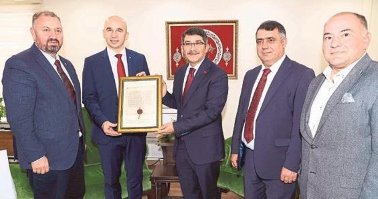 Bosnalı Başbakan’dan Şehzadeler Belediyesi ziyareti