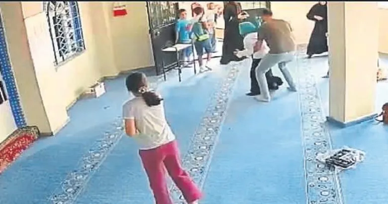 İmamdan hayat kurtaran Heimlich manevrası