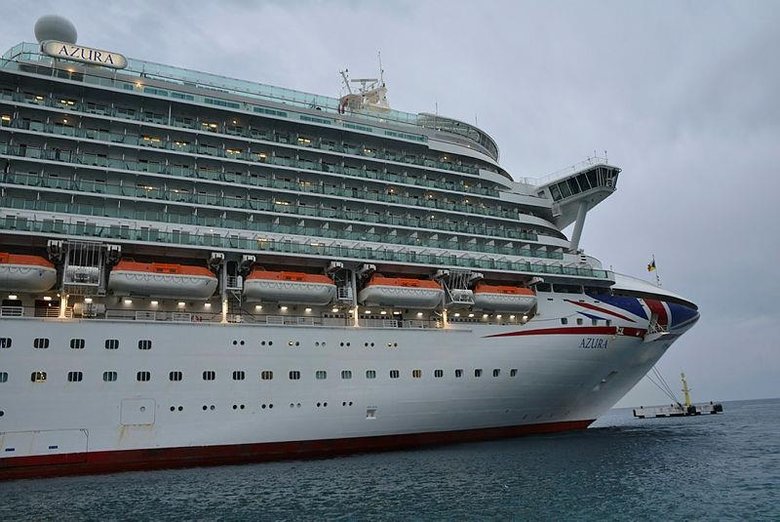 Dev kruvaziyer Kuşadası’na demirledi! Binlerce ABD’li turisti getirdi