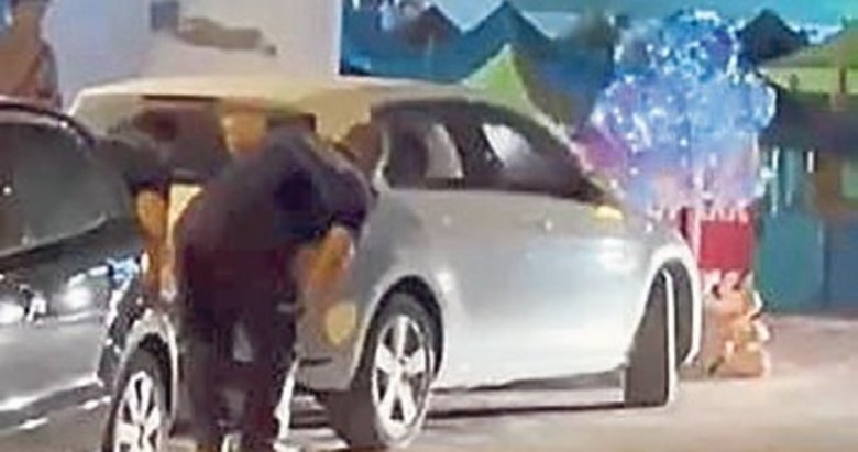 Didim’de zabıtadan balon satan çocuğa pusu