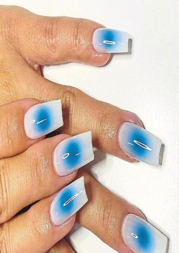 Enerjiyi artıran yeni manikür akımı: Aura