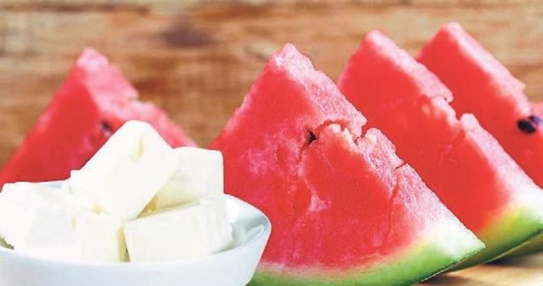 Karpuzun yanına peynir kan şekerini dengeliyor