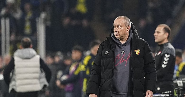 Göztepe’nin teknik adamından çarpıcı açıklama: Performanstan mutlu olduğumu söyleyemem