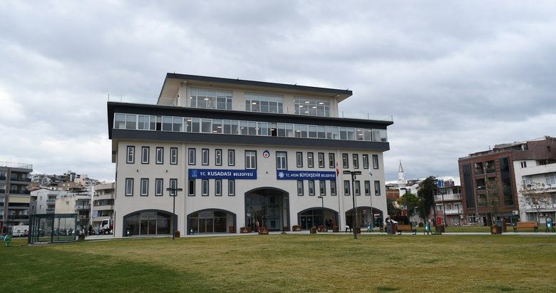 Kuşadası Belediyesi’ne rüşvet soruşturması: Ömer Günel dahil 6 şüpheli adliyeye sevk edildi