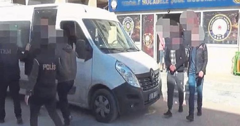 8 terörist Suriye sınırında 4 kilo patlayıcıyla yakalandı