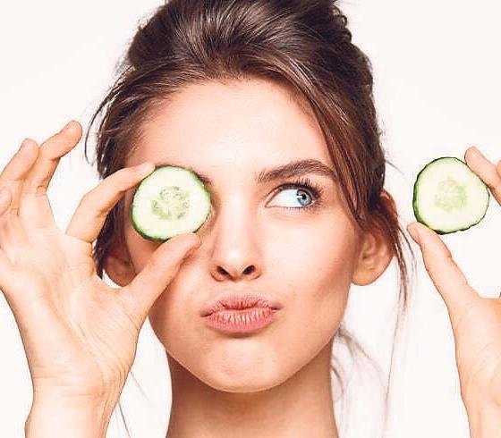 Güzelliğin sırrı salatalıkta saklı