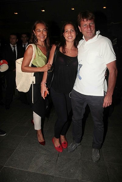 Hulya Avsar In Kizi Zehra Cilingiroglu O Goruntusuyle Sasirtti Hulya Avsar In Kizi Zehra Cilingiroglu O Goruntusuyle Sasirtti