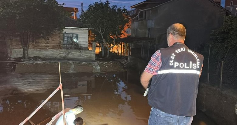 Kavga eden 2 kişi inşaatın temel çukuruna düşerek yaralandı