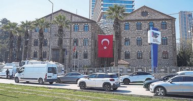 İzmir’deki meslek fabrikası kütüphaneye dönüşüyor! Tahliyede yeni gelişme...