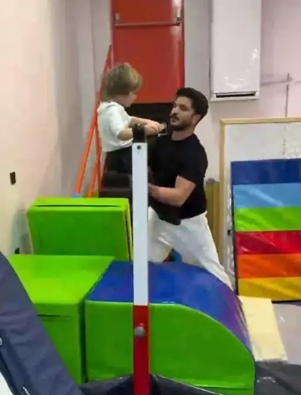 kivanc-tatlitugun-oglu-kurt-efe-spora-basladi-1778133085389.jpeg
