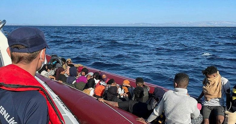 Çeşme’de 47 göçmen kurtarıldı, 41 göçmen ise yakalandı