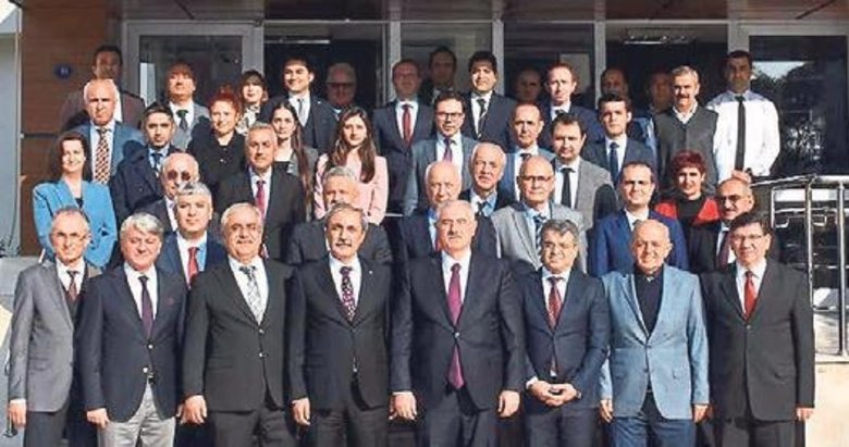 Karşıyaka Adliye Sarayı’na nezaket ziyareti