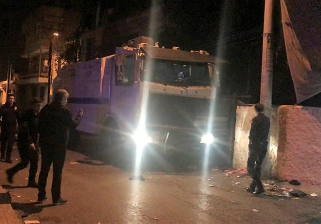 Izmir De Silahli Kavga 3 U Polis 7 Yarali Ucuncu Sayfa Haberleri