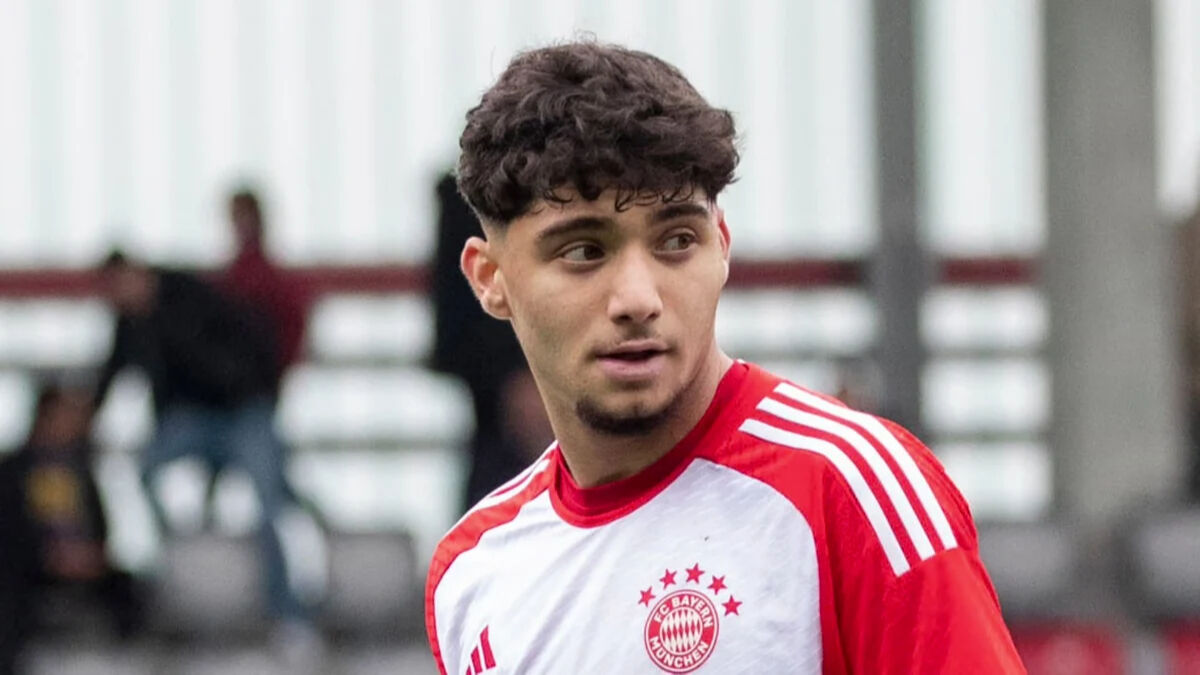 Ayvalıkgücü’nden Emirhan’a kanca