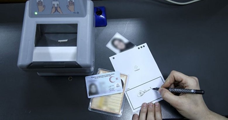 Sağlık hizmetlerinde çipli kartların onayına akıllı çözüm