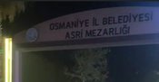 Osmaniye’de mezarlıkta kan donduran olay! 2 genç otomobilde boğazları kesilmiş halde bulundu