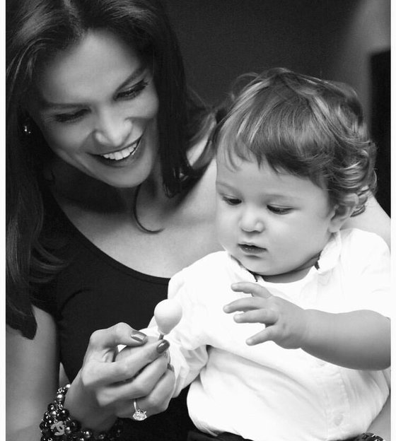 Ebru Şallı: Yüz felci geçirdim üzüntüden!