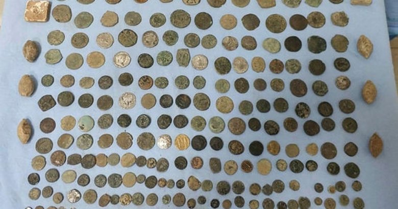 İzmir’de çok sayıda tarihi eser ele geçirildi