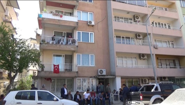 İzmir’de vahşi koca dehşeti! Gece uyurken karısını...