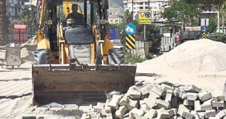 CHP’li belediye taş üstünde taş bırakmadı