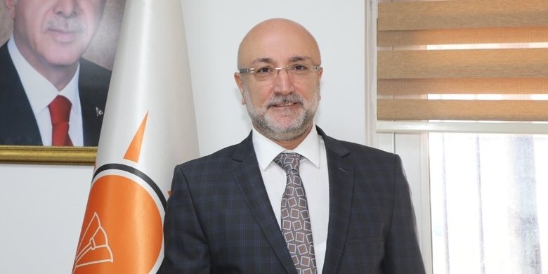 Afyonkarahisar’da bir garip heykel!