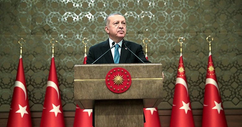 Başkan Erdoğan cuma namazında Fetih Suresi’nden ayet okudu