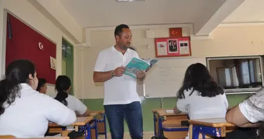 İngilizce ögretmeni aile mirasını yasatıyor