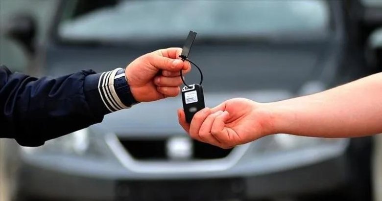 İkinci el çevrim içi oto pazarı satışları arttı! Elektrikli araç verileri dikkat çekti