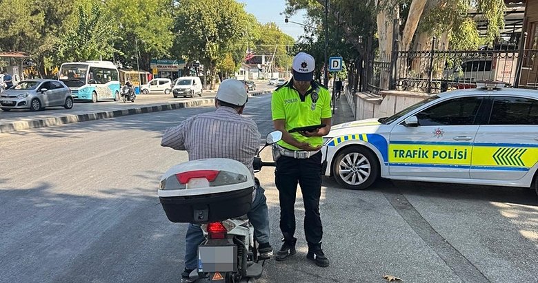 Manisa’da polisler göz açtırmadı! 747 motosiklet sürücüsüne ceza yağdı!