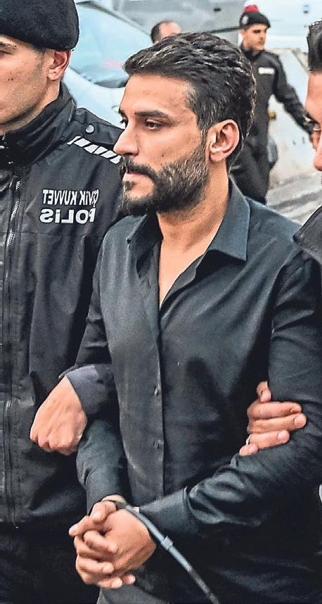 Gösteriş ve şaşaanın sonu demir parmaklıklar