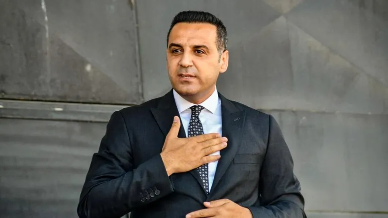 izmirde-tasinmazlari-tek-tek-elden-cikariyordu-bakanlik-devreye-girdi-1782830033561.jpeg