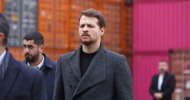 Yeni projesi için tam 10 kilo verdi