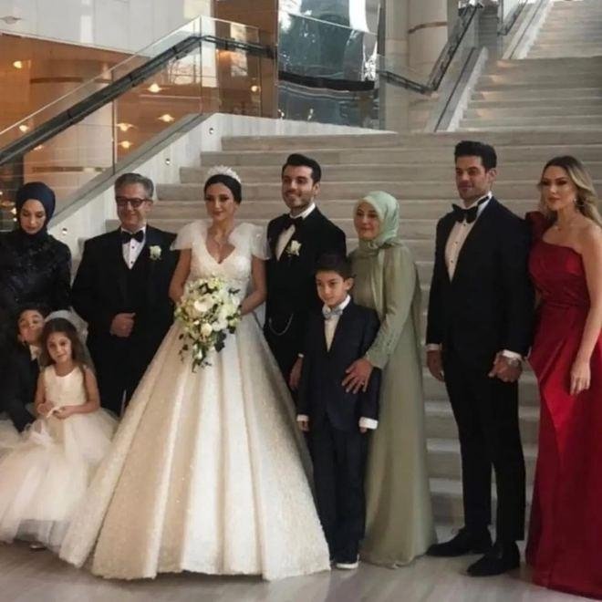 Hadise ve Mehmet Dinçerler’in düğün tarihi belli oldu