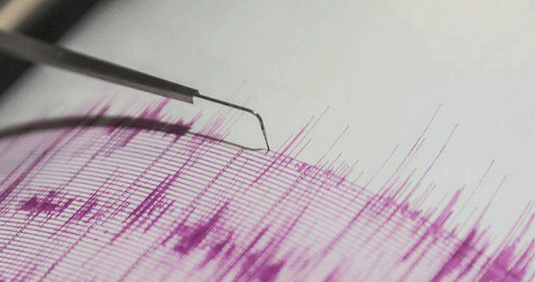 Karaburun’da 4.2 büyüklüğünde deprem