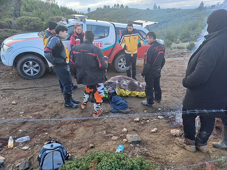 Aydın’da uçuruma düşen motosikletin sürücüsü, helikopterle kurtarıldı