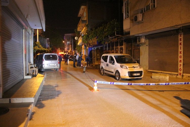 İzmir’de sokak ortasında silahlı saldırı