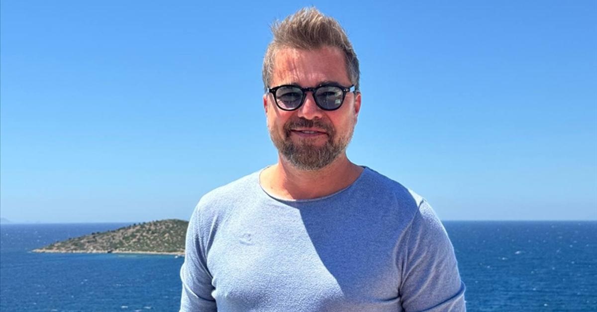 Duyanlar nereden nereye dedi! Her şey o dizide başlamış: Engin Altan Düzyatan’ın ilk rolü şaşırttı