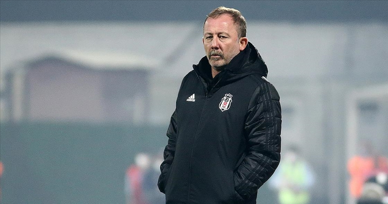 Beşiktaş’ta ayrılık rüzgarları! İzin alarak Almanya’ya gitti