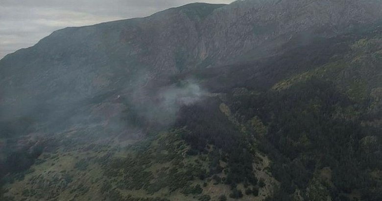 Manisa Spil Dağı Milli Parkında orman yangını! Havadan ve karadan müdahale edildi