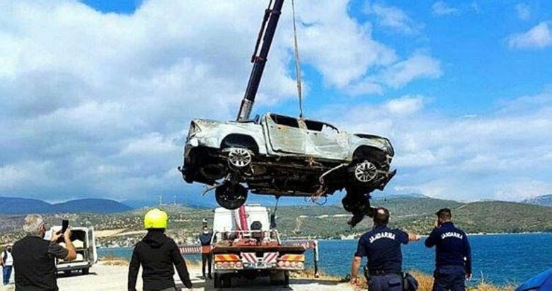 İzmir’de yanan araçtaki cesedin Beşiktaş Kongre üyesine ait olduğu belirlendi