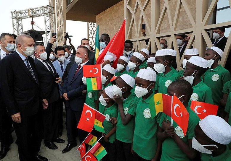 Başkan Erdoğan’dan Senegal’de önemli mesajlar: İlişkilerimizi bir adım öteye taşıyacağız