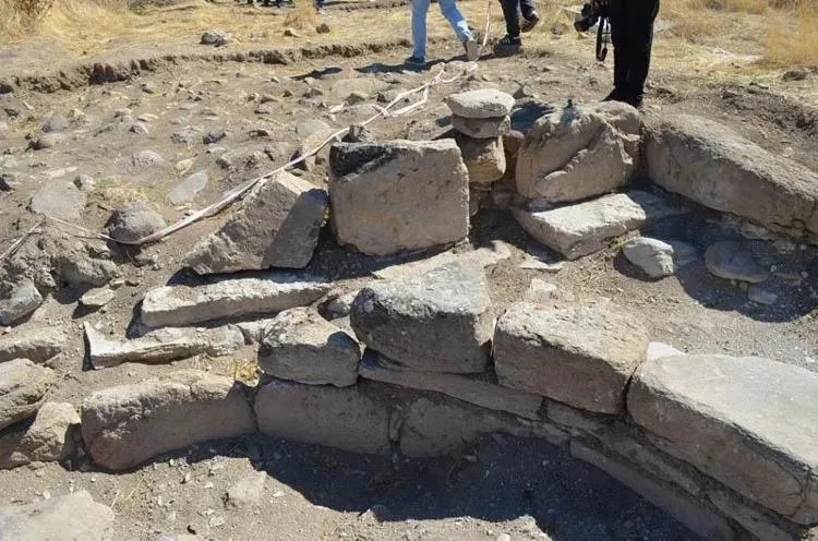 izmirin-altindaki-buyuk-sir-ortaya-cikti-gorenler-gozlerine-inanamadi-1790928735757.jpeg