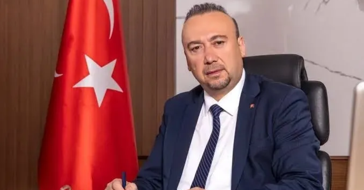 Özkan Yalım’ın yeni görüntüleri ortaya çıktı! Sevgiliye arabada serenat: Evli iki çocuk babası Yalım'dan o sözler…