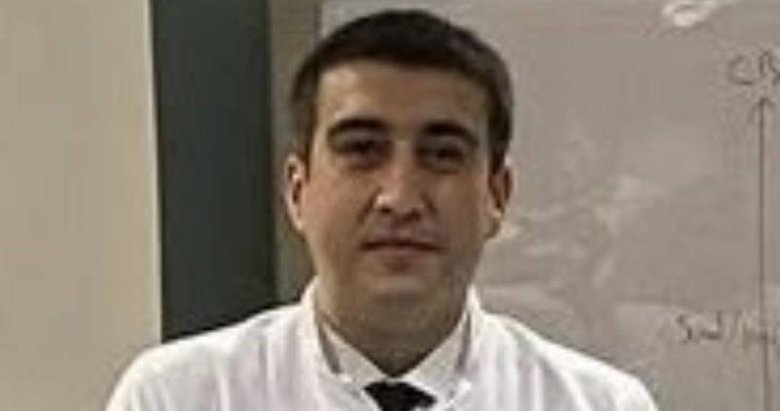 İzmir’de doktor evinde ölü bulundu