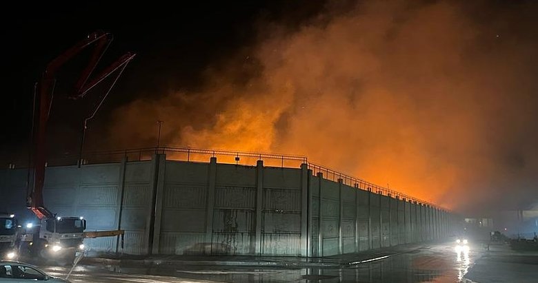 Kağıt fabrikası 7 ayda ikinci kez yandı