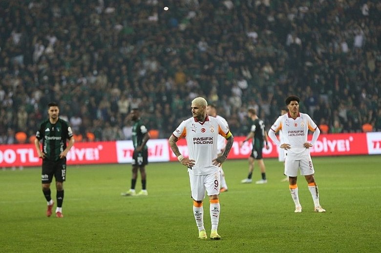 galatasaraya-kocaelispor-soku-sari-kirmizililar-ilk-kez-yenildi-1762706626060.jpeg