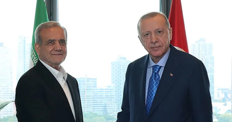 Başkan Erdoğan İran Cumhurbaşkanı ile görüştü