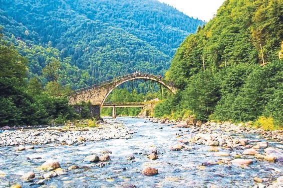 Mevsimin tadını çıkarmak isteyenler bu şehirlere!