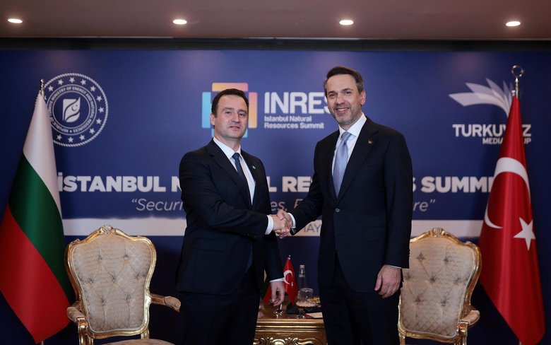 Turkuvaz Medya ev sahipliğindeki zirvede Türkiye ve Bulgaristan arasında imzalar atıldı